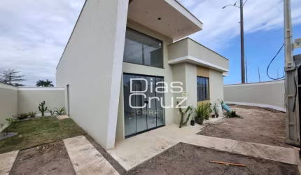 Casa muito bem localizada com  3 quartos à venda, Verdes Mares - Rio das Ostras/RJ
