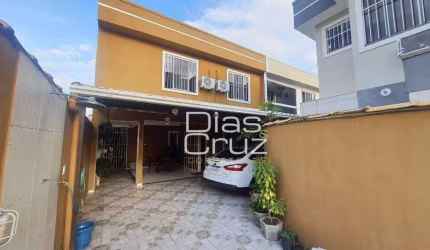 Casa com 3 quartos à venda,  Jardim Mariléa - Rio das Ostras/RJ