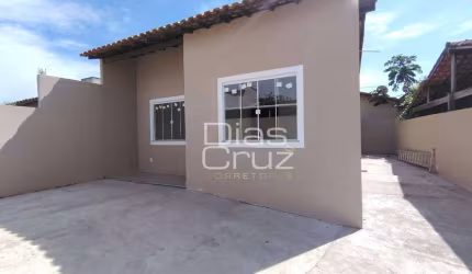 Oportunidade em Rio das Ostras, Village com 2 quartos sendo 1 suíte!