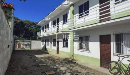 Apartamento para locação de 2 quartos no Serramar