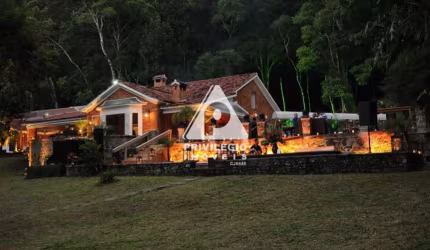 Casa Alto da Boa Vista 4 quartos, espaço gourmet, lareira, piscina, pátio com cachoeira Tijuca Rio de Janeiro Mansão