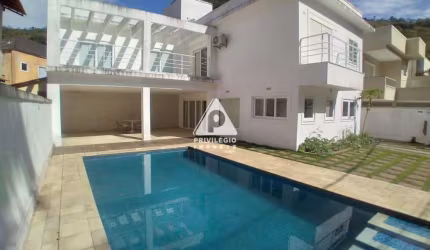 Casa duplex 360m² 6 quartos 4 suítes 4 vagas Vargem Grande