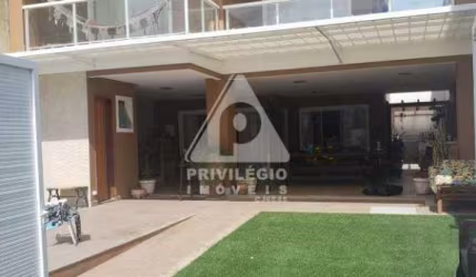 Casa 3 quartos 3 suites 2 vagas Park Shopping Condominio Golden Vilagge Campo Grande