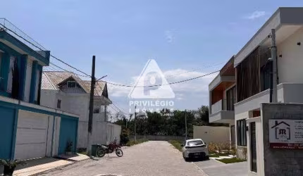 Terreno com 260 m² em condomínio fechado com projeto arquitetônico no Recreio