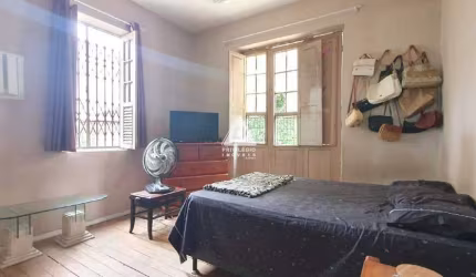 Casa Duplex com 4 Quartos e 160m² – Oportunidade Única para Morar ou Investir!