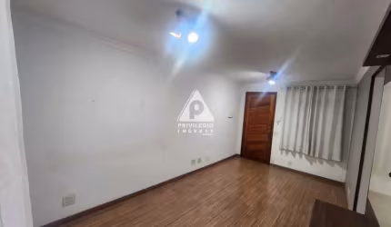 Apartamento, 2 quartos, vaga Taquara