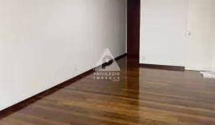 Ótimo Apartamento Próximo ao Tijuca Tênis Clube