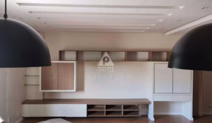 Lindo apartamento mobiliado à venda de 2 quartos muito próximo da praça Varnhagem, Shopping Tijuca e metrô
