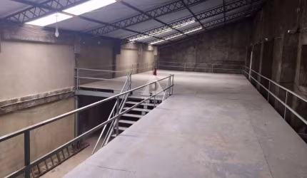 Vendo Galpão com 1.080 m²