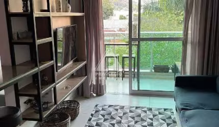 Apartamendo 2 quartos mobilhado com suíte e reformado próximo ao metrô