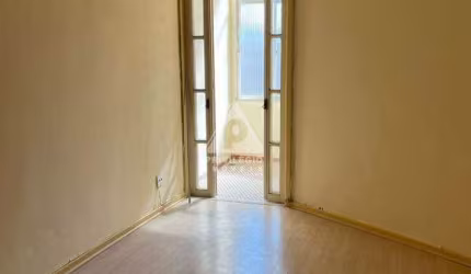 Apartamento a venda, 2 quartos próximo ao metrô Afonso Pena
