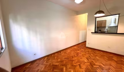 [Apartamento a venda - 5 minutos a pé do metrô -com vaga na escritura]