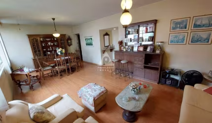 Apartamento à venda, 4 quartos, 1 suíte, sala com 2 ambientes, 3 banheiros, 1 vaga, 132m², Tijuca-RJ.