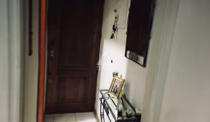 Apartamento 2 qtos, sala, armários planejados, sol da manha, varanda, com dependências, em Vila Isabel