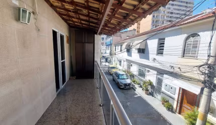 Casa de vila triplex com churrasqueira e vaga em Vila Isabel