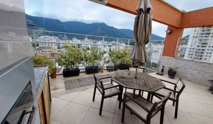 Cobertura duplex à venda, 3 quartos, 1 suíte, 3 varandas, 2 vagas, 177m², vista livre, Vila Isabel - RJ.