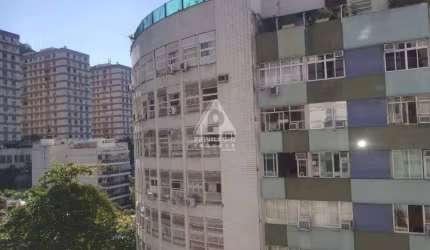 Excelente apartamento 2 quartos, sendo uma suíte e com 2 vagas de garagem na escritura