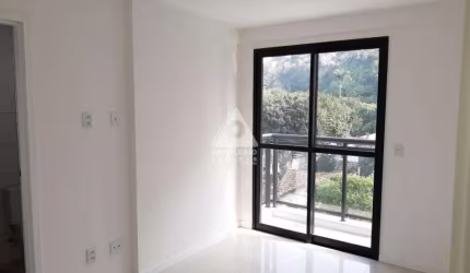 Cobertura à venda, 2 quartos, 1 suíte, 1 vaga, Tijuca - RIO DE JANEIRO/RJ