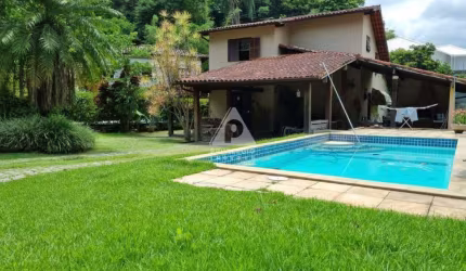 Casa em Condomínio à venda, 4 quartos, 1 suíte, 2 vagas, Badu - Niterói/RJ