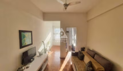 Quarto e Sala pronto para morar ou AirBNB em Copacabana