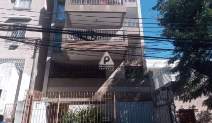 Apartamento 2 quartos 1 suíte com closet Sala ampla varanda Grajaú