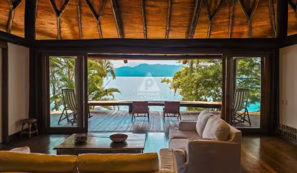 Casa à venda, 5 quartos, 1 suíte, Frade (Cunhambebe) - Angra dos Reis/RJ