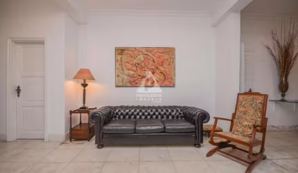 Apartamento à venda 3 quartos, 1 suíte, no Leblon.
