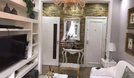 Excelente apartamento de 2 quartos no Leblon