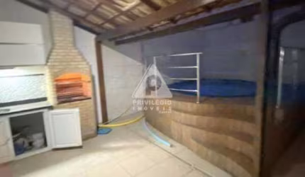 Cobertura duplex 4 quartos, 1 suíte, 2 vagas na Barra da Tijuca - Rio de Janeiro