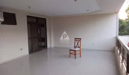 Apartamento à venda, 3 quartos, 1 suíte, 2 vagas, Recreio dos Bandeirantes - RIO DE JANEIRO/RJ