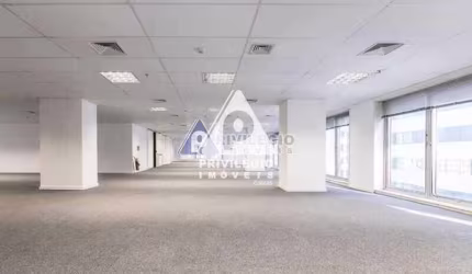 Andar comercial copa hall 5 banheiros ar central 10 vagas Rio de Janeiro Centro