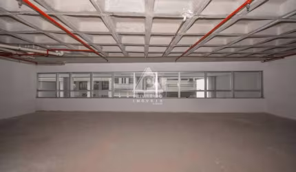 Venda de sala comercial 201, Centro, 147 m2, infraestrutura empresarial.