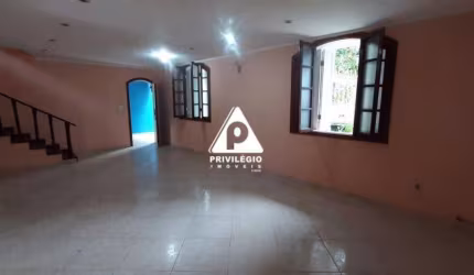 Excelente casa Triplex, Taquara, Rio de Janeiro