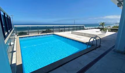 Barra da Tijuca! Cobertura frontal mar com 1080m² e 6 vagas na escritura. Vista cinematográfica!