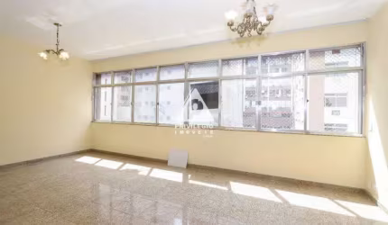 Espetacular 3 quartos com vaga na escritura