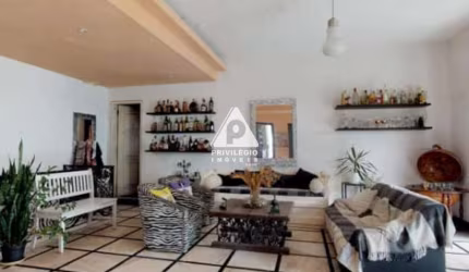 Cobertura à venda, 5 quartos, 1 suíte, 1 vaga, Leme - RIO DE JANEIRO/RJ