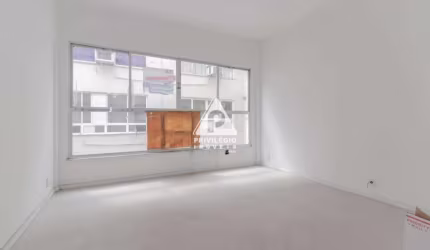 Excelente sala comercial em Copacabana