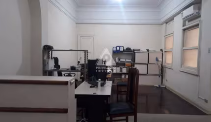 Sala Comercial à venda com 87m2, na Cinelândia, Centro do Rio de Janeiro