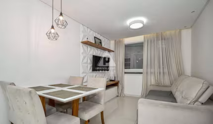 Seu novo lar completo e mobiliado! Apartamento de 2 quartos com porteira fechada. Venha conferir!