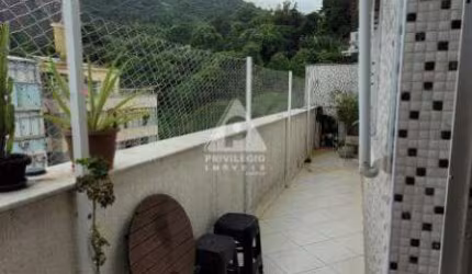 COBERTURA LINEAR DE 3 QUARTOS COM VAGA DE GARAGEM!