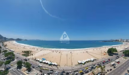 Cobertura duplex, 3 suítes, 1 vaga, piscina, vista mar.