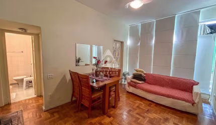 Apartamento 2 quartos, 1 vaga de garagem, em Ipanema.