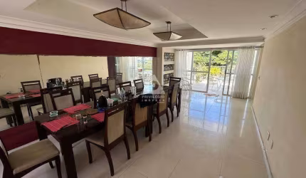Cobertura duplex 100 metros da praia