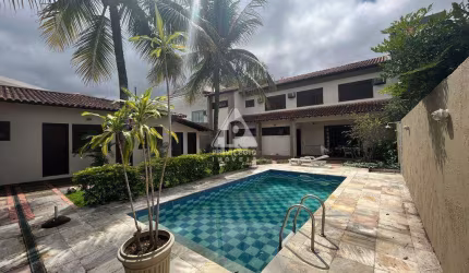 Casa Condomínio Maramar: 6 quartos e 7 banheiros