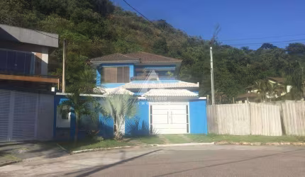 Casa em Condomínio