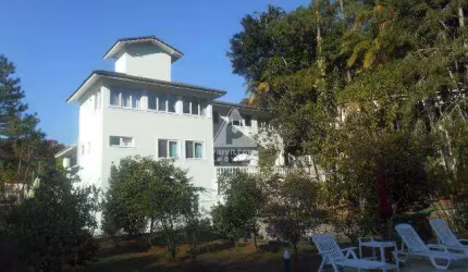 Casa de condomínio à venda, 4 suítes, 1 vaga, Carlos Guinle - Teresópolis/RJ