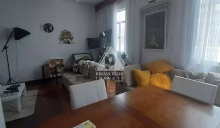 Casa de Vila com 2 vagas, excelente localização, Próximo de Tudo