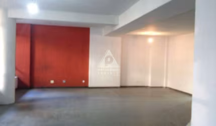 SOBRELOJA COM 3 SALAS AMPLA NO CENTRO RIO