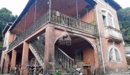 RARIDADE! Casarão histórico c/ 2 andares independentes ao lado da Floresta da Tijuca