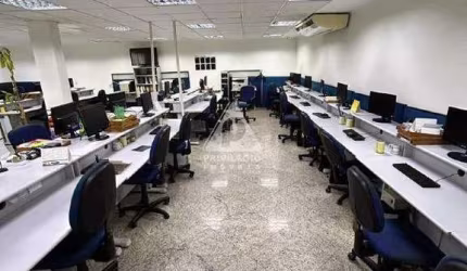 Casa tiplex residencial ou comercial